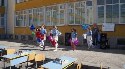 Проект "35 години - спорт в училище" - Изображение 3